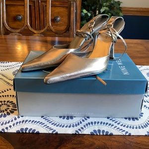 New! Nine West Silver Tie Ankle Pump